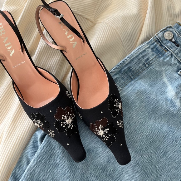 Vintage Prada Navy Slingback Heels Flower Design IT 39.5 - Picture 11 of 11